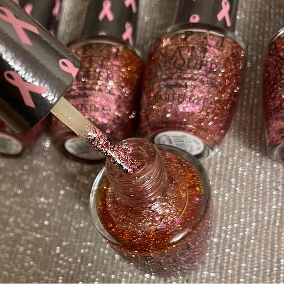 Beautiful glittered nail polish. - Picture 3 of 8